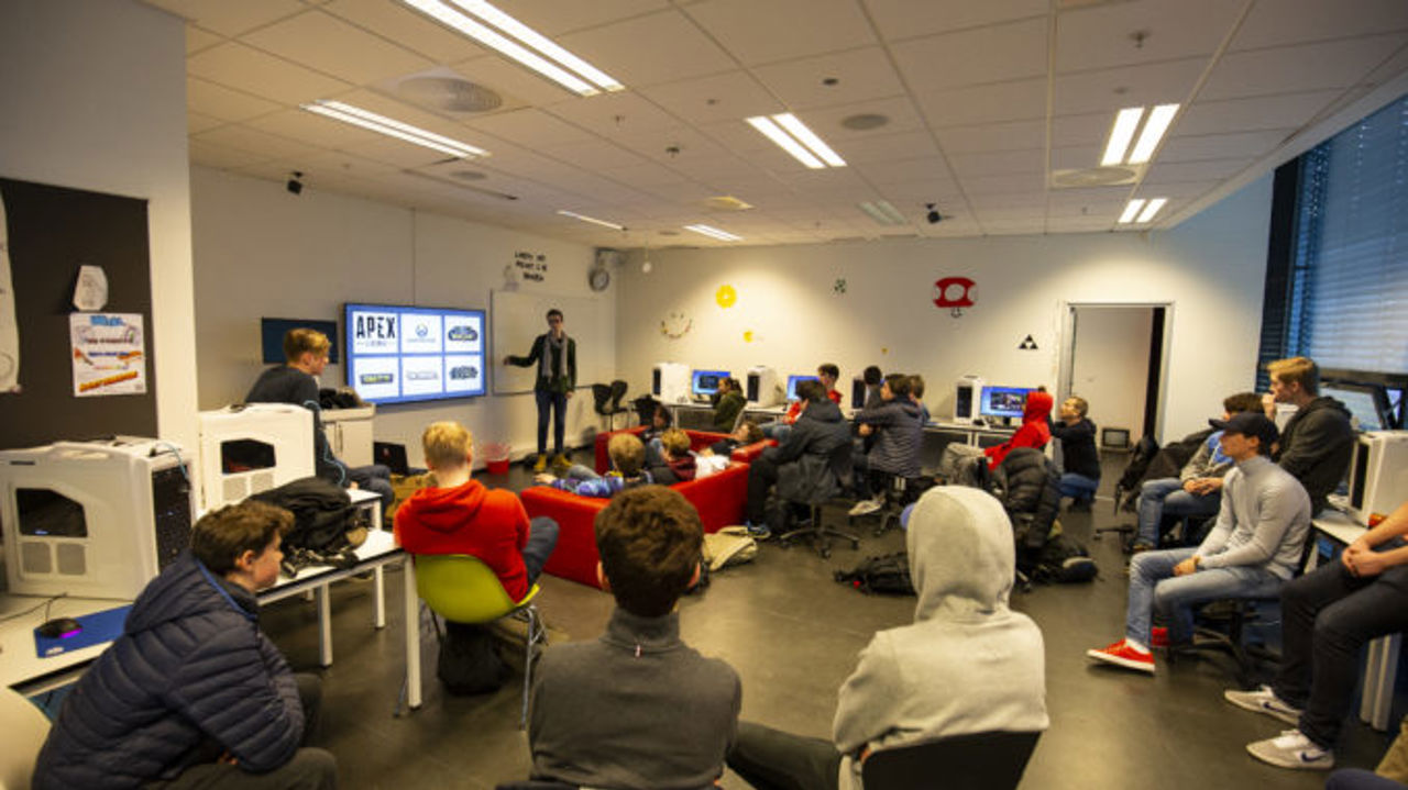 Spelrommet på skolen er ofte i bruk